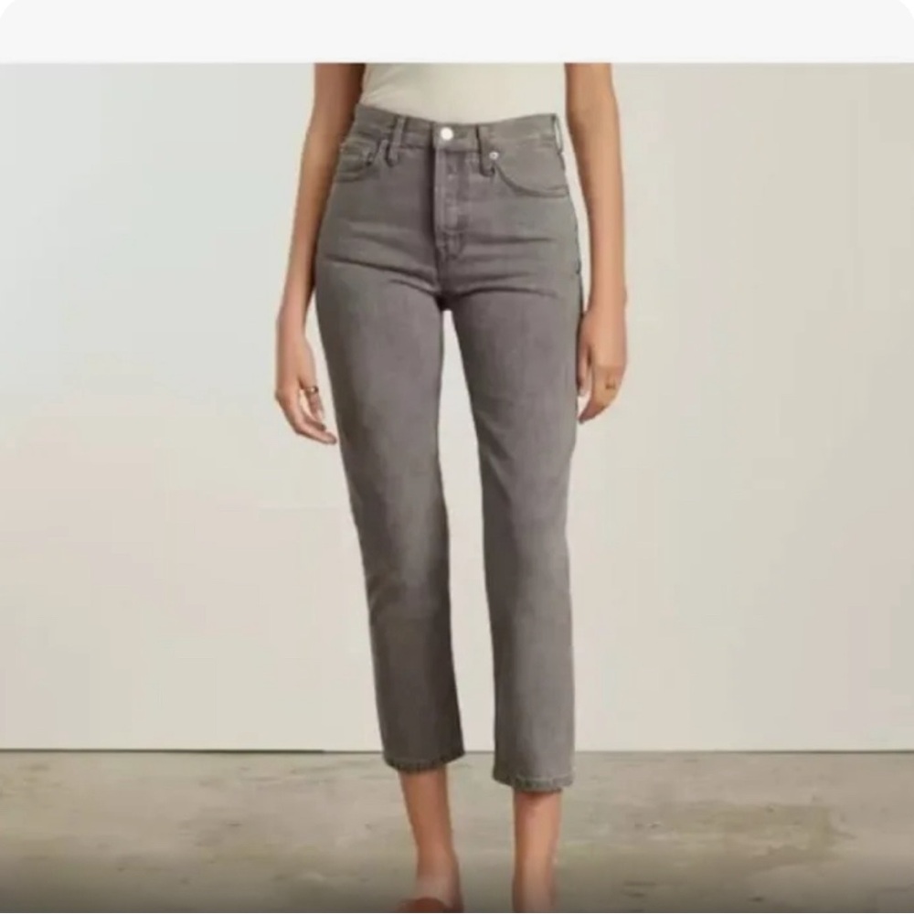 Everlane organic cotton 90s cheeky cropped jean